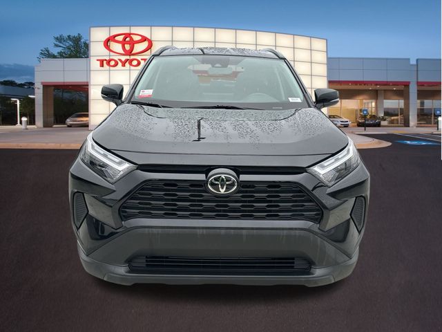 2024 Toyota RAV4 XLE 24