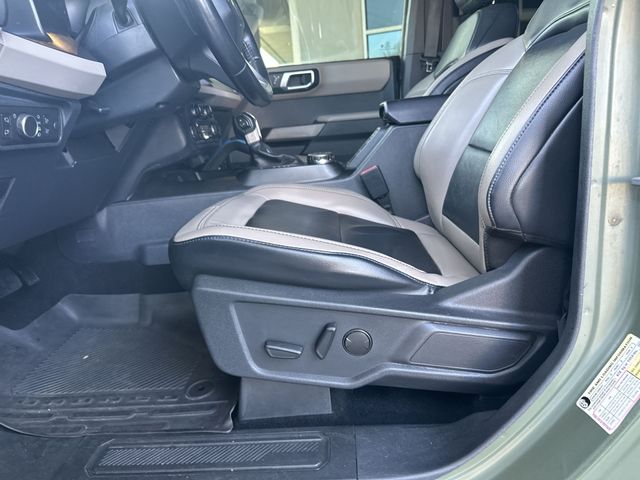 Used 2022 Silver Ford Wildtrak image 13