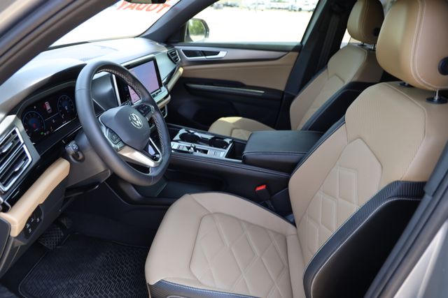 2024 Volkswagen Atlas Cross Sport 2.0T SE w/Technology Silver at Bayway Cadillac of The Woodlands