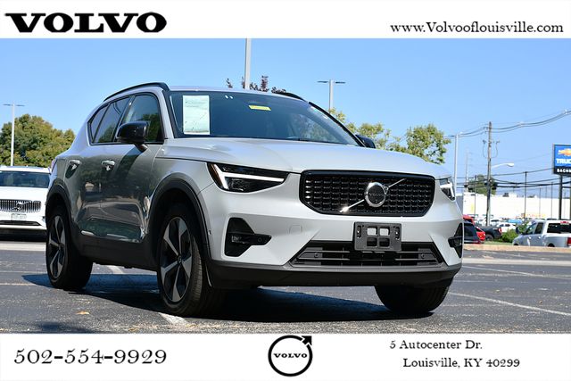2026 Volvo XC40 B5 Plus AWD