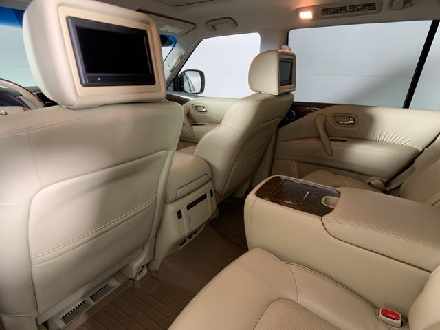 2016 INFINITI QX80 5.6L V8 22