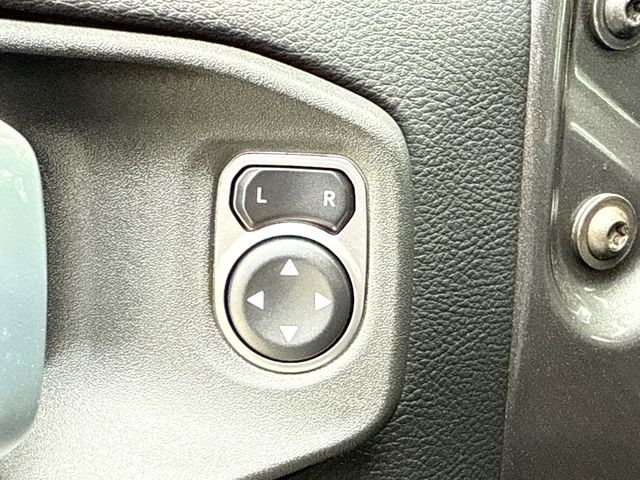 Used 2022 Gray Jeep Rubicon image 19