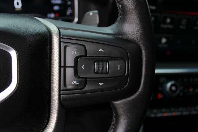 Used 2022 Silver GMC Denali image 11