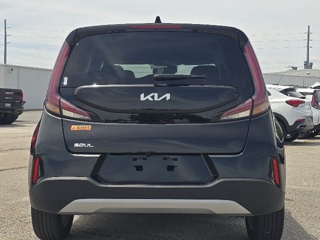 2025 Kia Soul LX:B02321