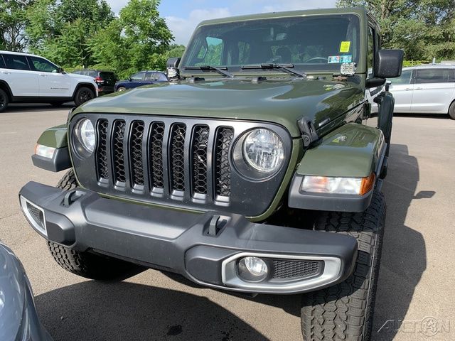 Sarge Green Clearcoat 2021 Jeep Gladiator Pickup Truck Four-Wheel Drive 8-Speed Automatic