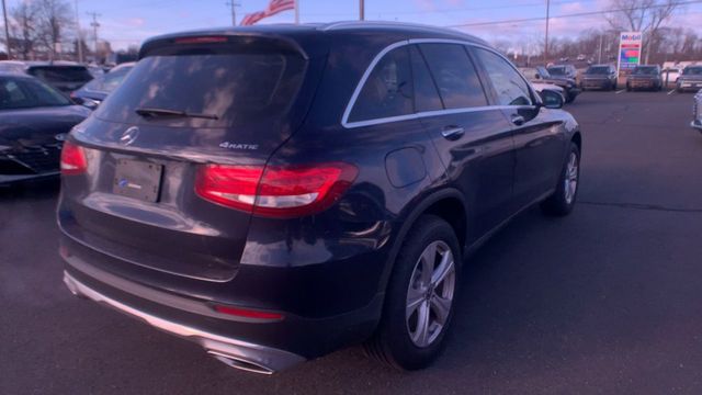 2017 Mercedes-Benz GLC GLC 300 8