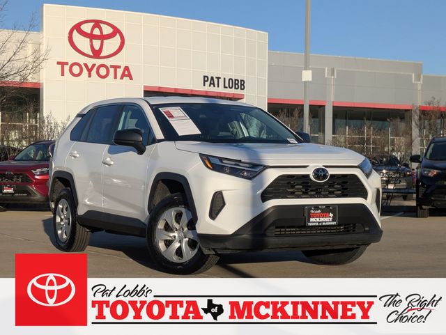 2024 Toyota RAV4 LE FWD