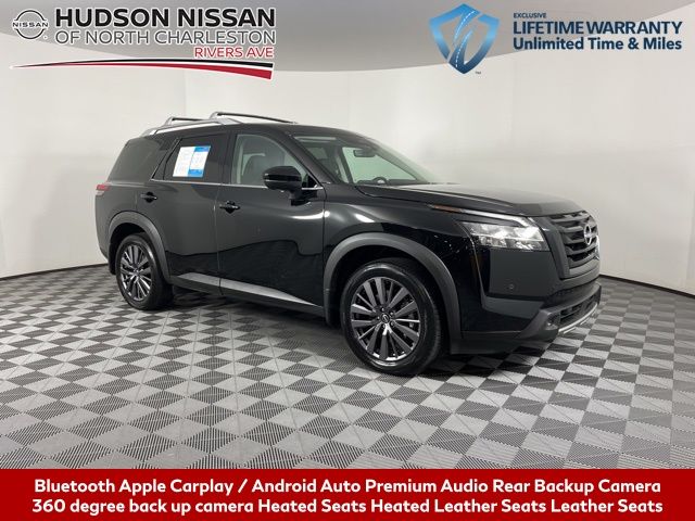 2023 Nissan Pathfinder SL 1