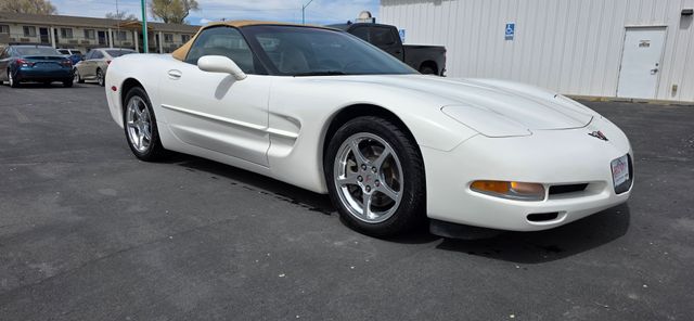 Speedway White 2002 Chevrolet Corvette Convertible RWD Convertible Rear-Wheel Drive 4-Speed Automatic