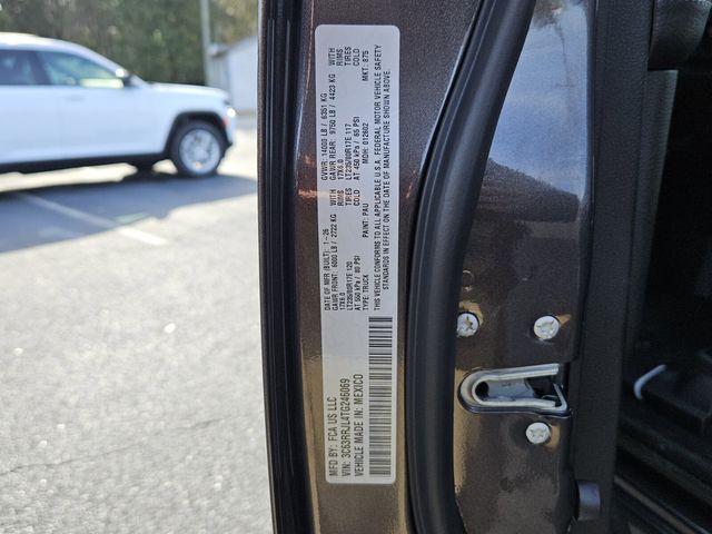 2026 Ram 3500 Laramie Crew Cab 4x4 8' Box