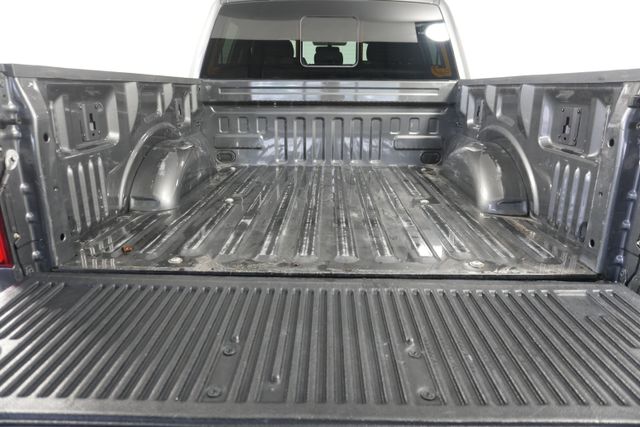 Used 2017 Gray Ford XLT image 9