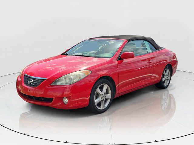 Used 2005 Red Toyota SE image 3