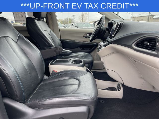 Used 2021 Chrysler Pacifica Hybrid For Sale in Livonia, MI