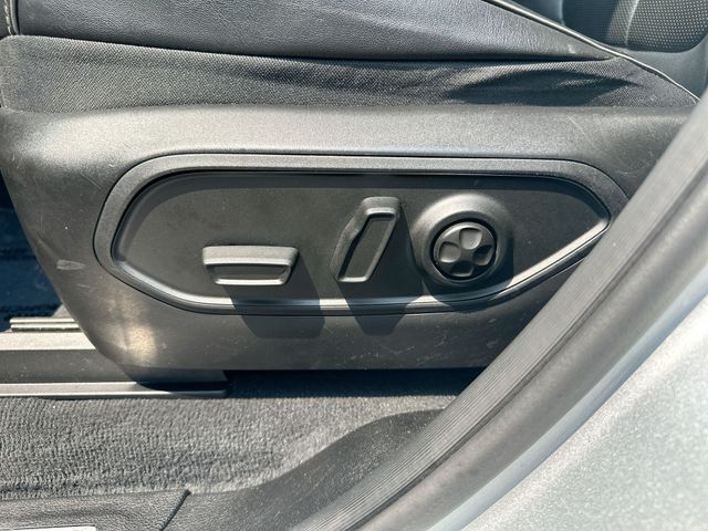 Certified Used 2023 Silver Jeep Overland image 14