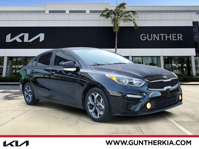 Aurora Black Pearl 2021 Kia Forte Sedan Front-Wheel Drive Continuously Variable Transmission
