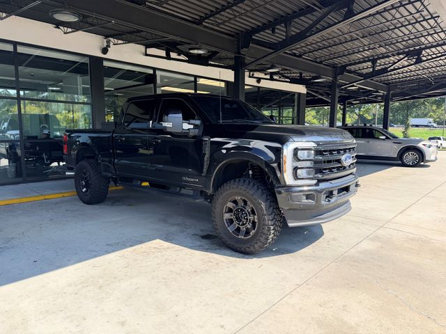 2024 Ford F-250 Super Duty Lariat Crew Cab 4WD