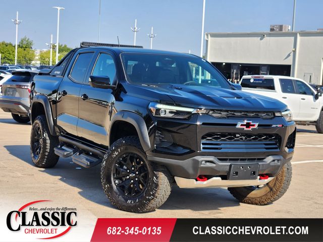 Black 2025 Chevrolet Colorado Pickup Truck Four-Wheel Drive 8-Speed Automatic