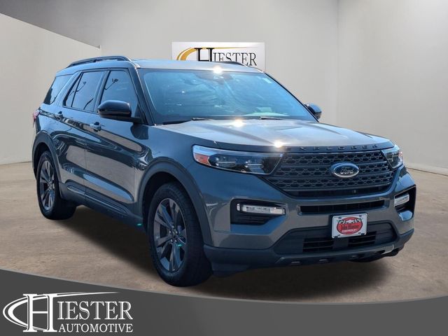 Gray Metallic 2022 Ford Explorer SUV / Crossover Rear-Wheel Drive Automatic