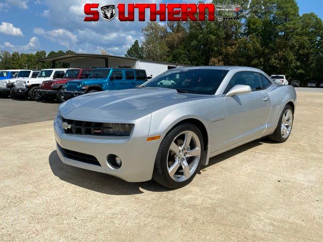 Silver Ice Metallic 2011 Chevrolet Camaro Coupe Rear-Wheel Drive 6-Speed Automatic