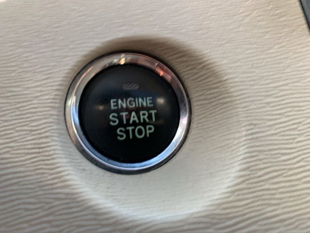 2012 Toyota Sienna XLE 7-Passenger Auto Access Se photo
