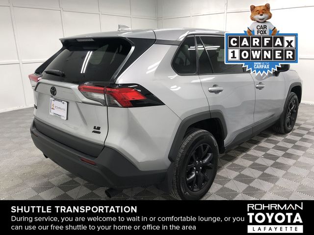 2022 Toyota RAV4 LE 6