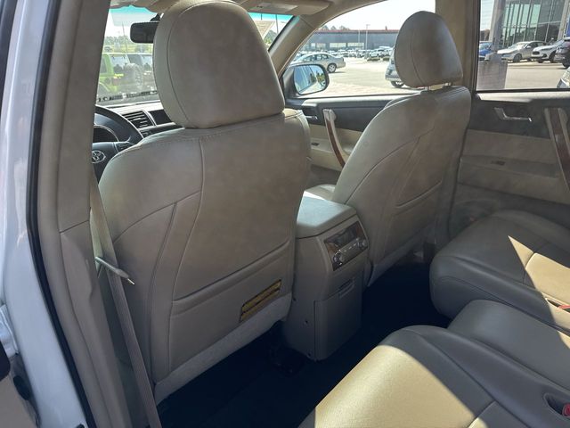 Used 2012 Toyota Highlander SUV