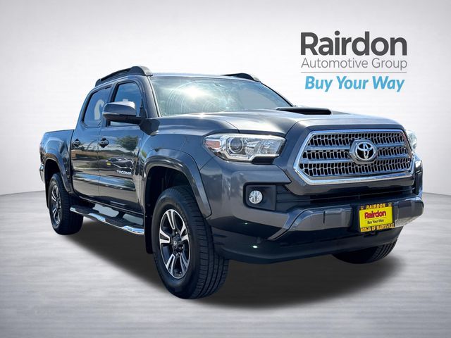 Magnetic Gray Metallic 2016 Toyota Tacoma Pickup Truck Four-Wheel Drive 6-Speed Automatic