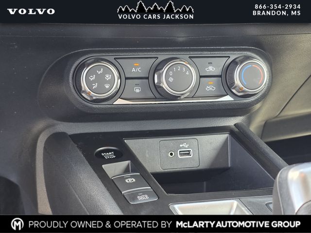 Used 2025 Nissan Kicks SUV