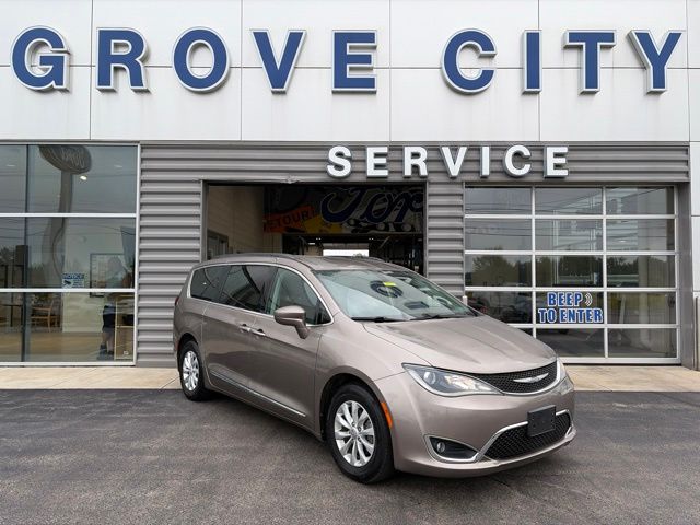 2017 Chrysler Pacifica Touring L - 0