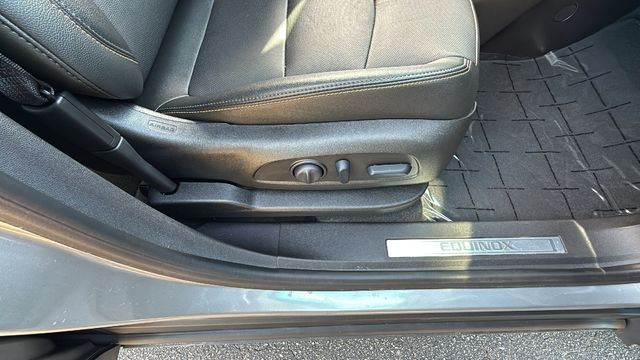 used 2024 Chevrolet Equinox car, priced at $26,999
