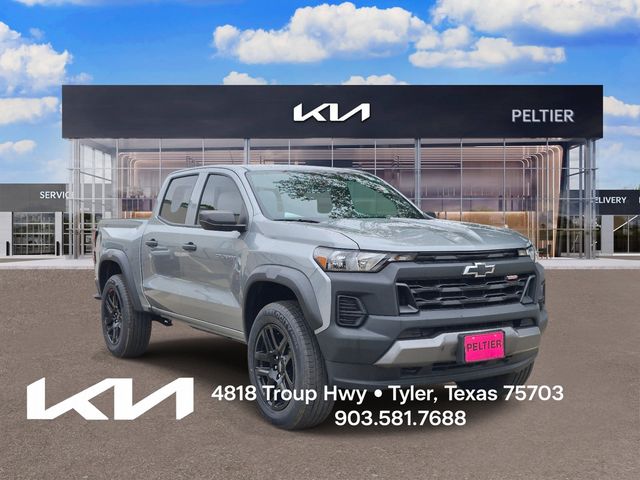 Sterling Gray Metallic 2024 Chevrolet Colorado Trail Boss Crew Cab 4WD Pickup Truck Four-Wheel Drive 8-Speed Automatic