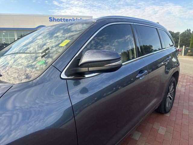 Used 2017 Toyota Highlander SUV