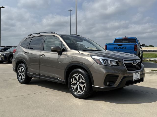 Sepia Bronze Metallic 2019 Subaru Forester 2.5i Premium AWD SUV / Crossover All-Wheel Drive Continuously Variable Transmission