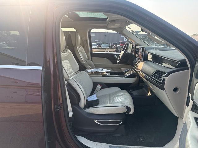 2018 Burgundy Lincoln Navigator L Black Label 4X4 SUV