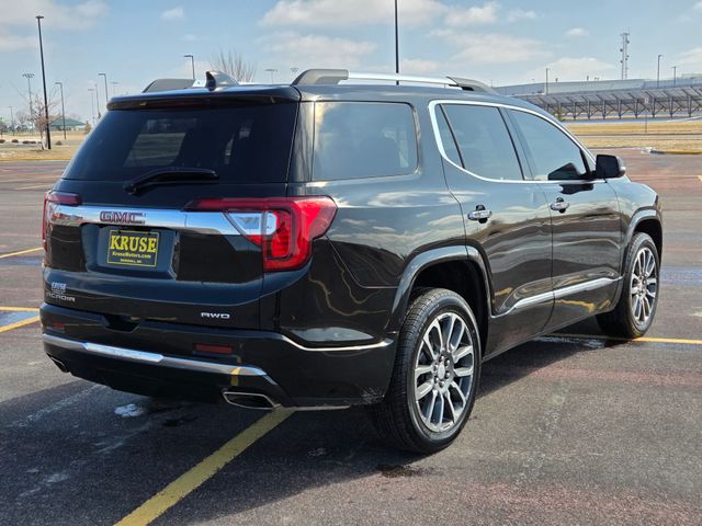 2022 GMC Acadia Denali
