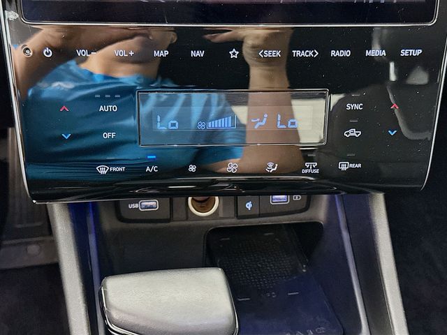 Thumbnail: 2022 Hyundai Santa Cruz - 16