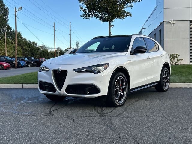 2024 Alfa Romeo Stelvio Veloce AWD