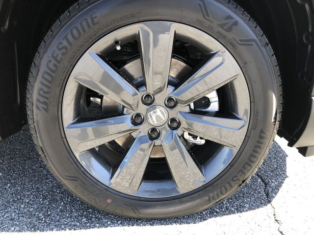 new 2026 Honda Pilot car, priced at $44,797