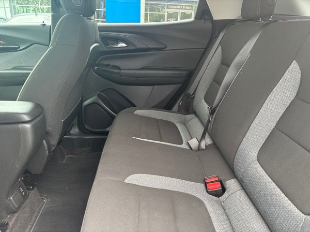 Used 2023 White Chevrolet LT image 9