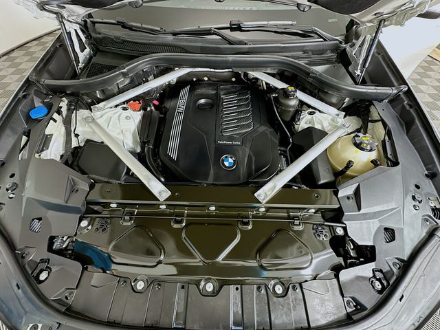 Thumbnail: 2020 BMW X6 - 32