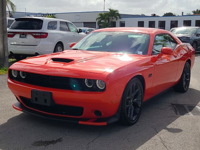 Go Mango 2023 Dodge Challenger R/T RWD Coupe Rear-Wheel Drive 8-Speed Automatic