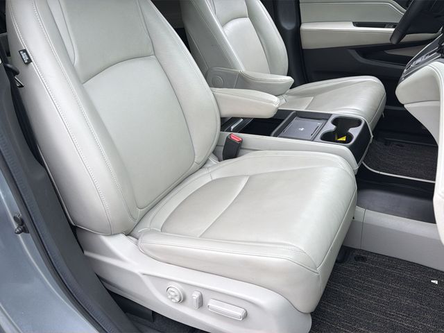 Used 2025  Honda EX-L image 34