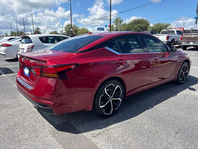 2023 Nissan Altima SR