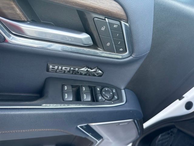 2023 Chevrolet Silverado 1500 High Country:47075A