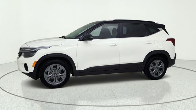 2024 Kia Seltos S White at Joe Myers Mazda Kia