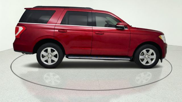 2019 Ford Expedition XLT Red at Autostrade