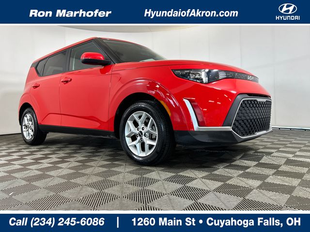 Inferno Red 2024 Kia Soul SUV / Crossover Front-Wheel Drive Continuously Variable Transmission