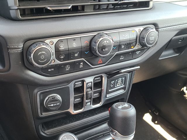 Used 2025 Jeep Wrangler SUV