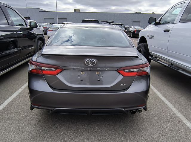 2021 Toyota Camry SE 4