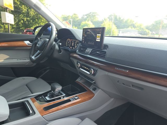 2022 Audi Q5 e:46803A